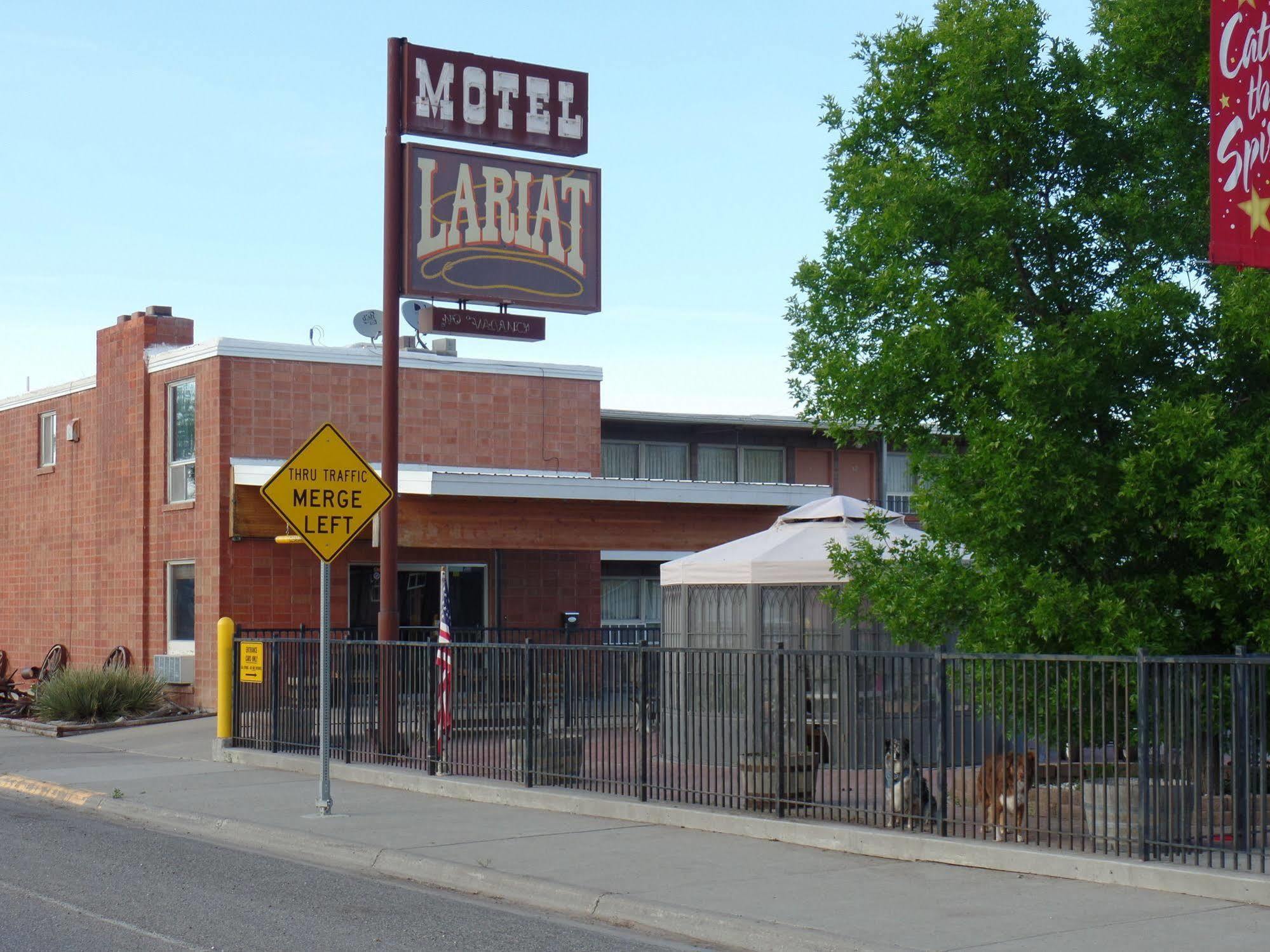Lariat Motel